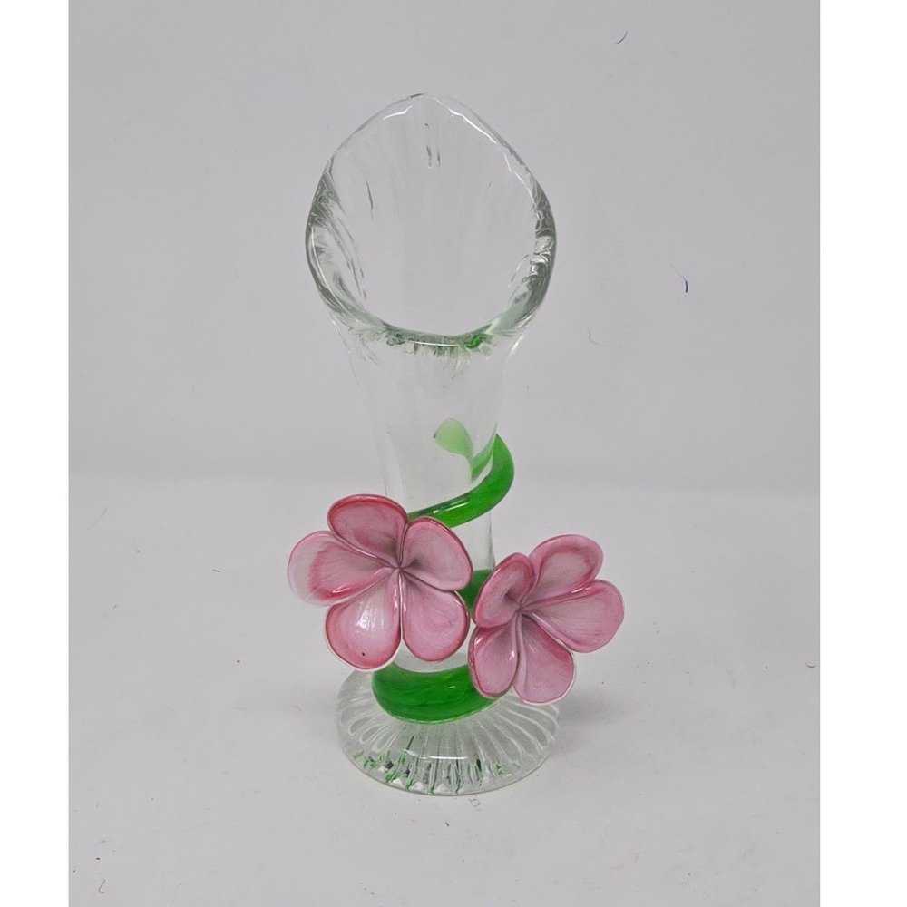 Vtg hand blown art glass bud vase pink flowers green vine fluted rim botanical